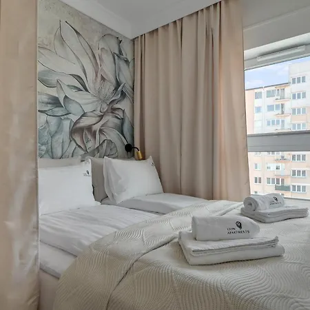 With Parking By Lion Appartamento